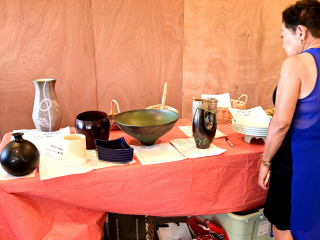 vase
                          auction